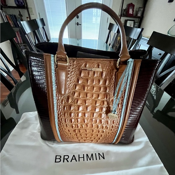 🦄 EUC (only carried twice!)Brahmin Joan Tote Toasted Almond Garrone N45 1154 - Picture 3 of 14